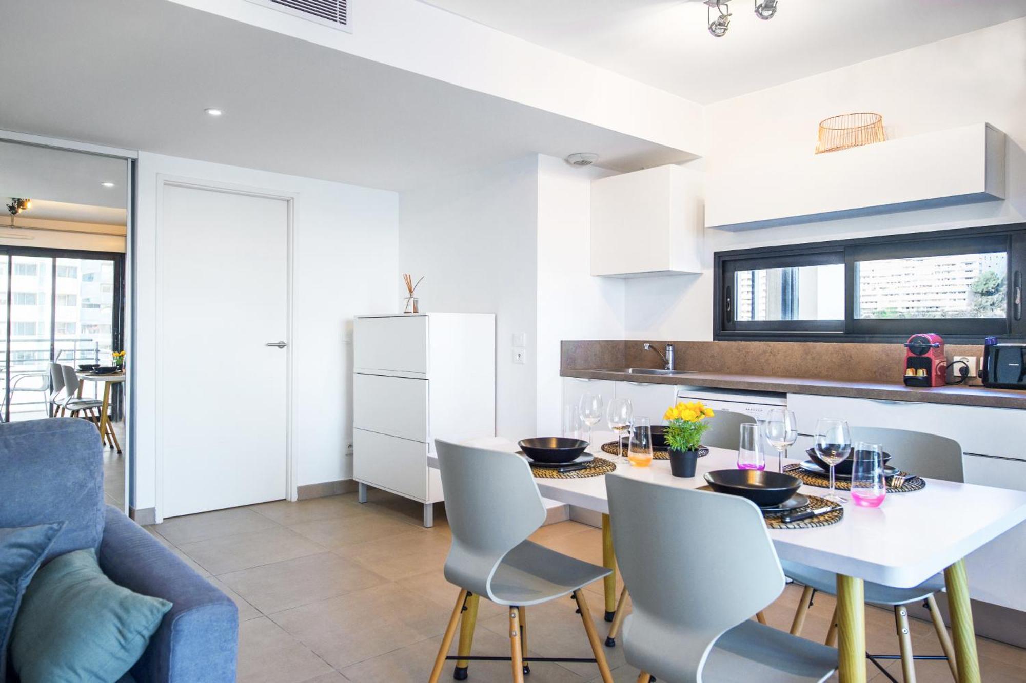 Vue & Tour Odeon - Terrasse - Parking - Bj Appartement Beausoleil