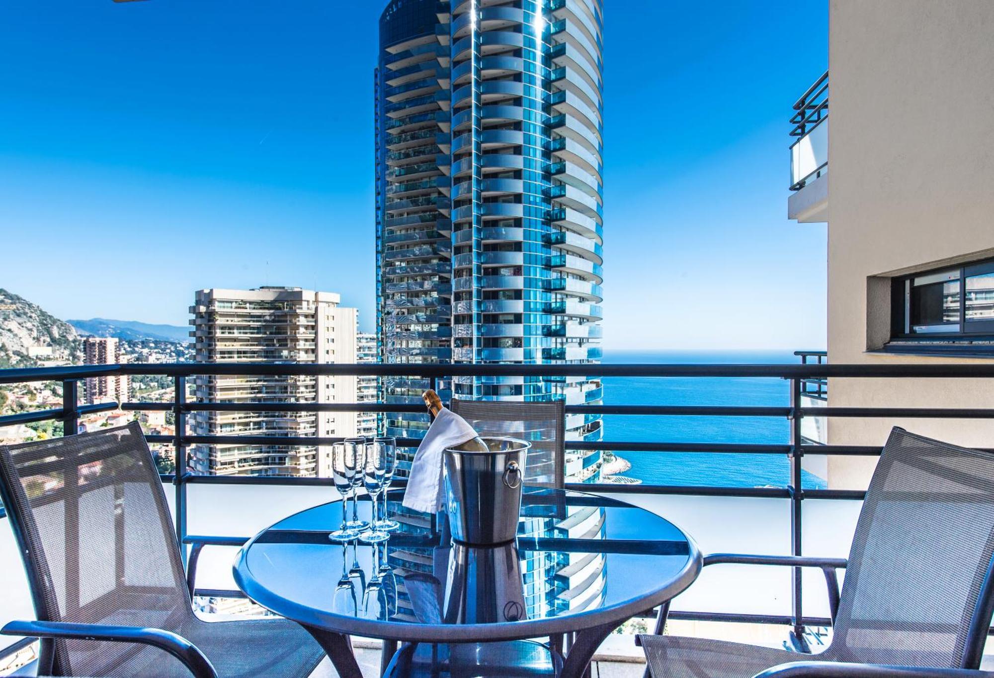 Vue & Tour Odeon - Terrasse - Parking - Bj Appartement *